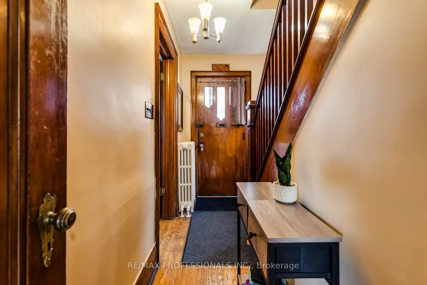 155 Aileen Avenue photo 2