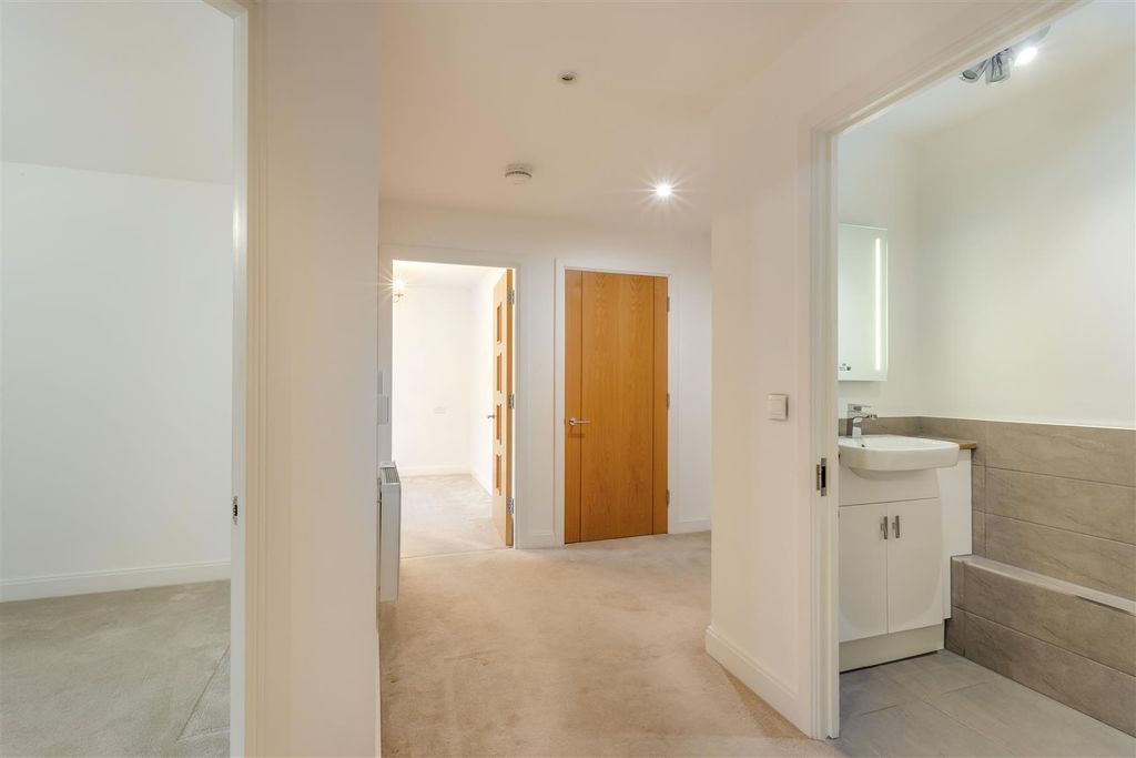Additional image 36 of 2 bed flat for saleSaxon Gardens, Penn Street, Oakham, Rutland LE15