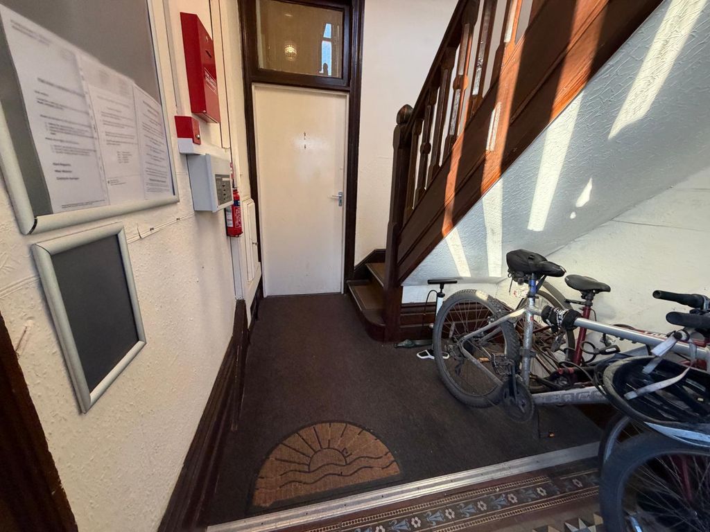Additional image 16 of 17 bed flat for salePark Road, Waterloo, Liverpool L22