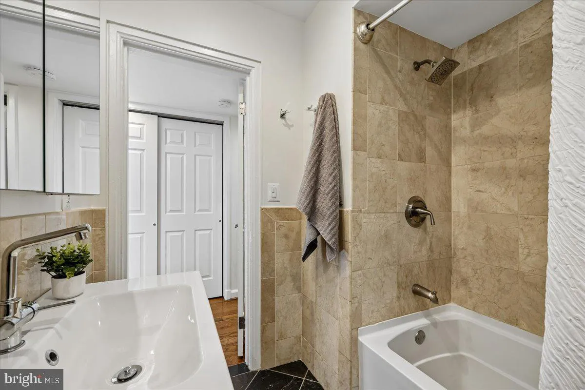 Additional image 58 of 3621 39th Street NW Unit E323, Washington, DC 20016