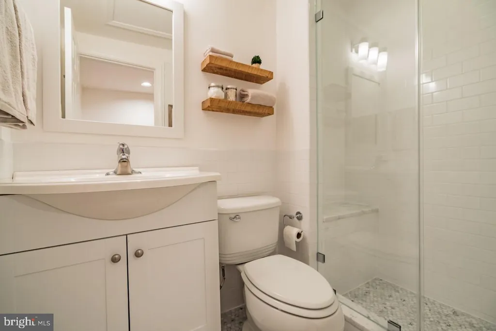 Additional image 5 of 619 11th Street NE, Washington, DC 20002