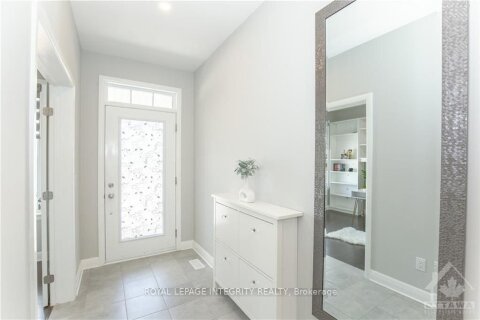 Additional image 8 of 396 Huntsville Drive, Ottawa, ON, K2T 0H6
