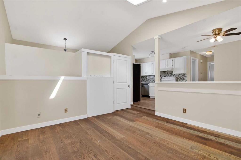 Additional image 6 of 252 Erin Woods Drive SE, Calgary, AB, T2B 3B9
