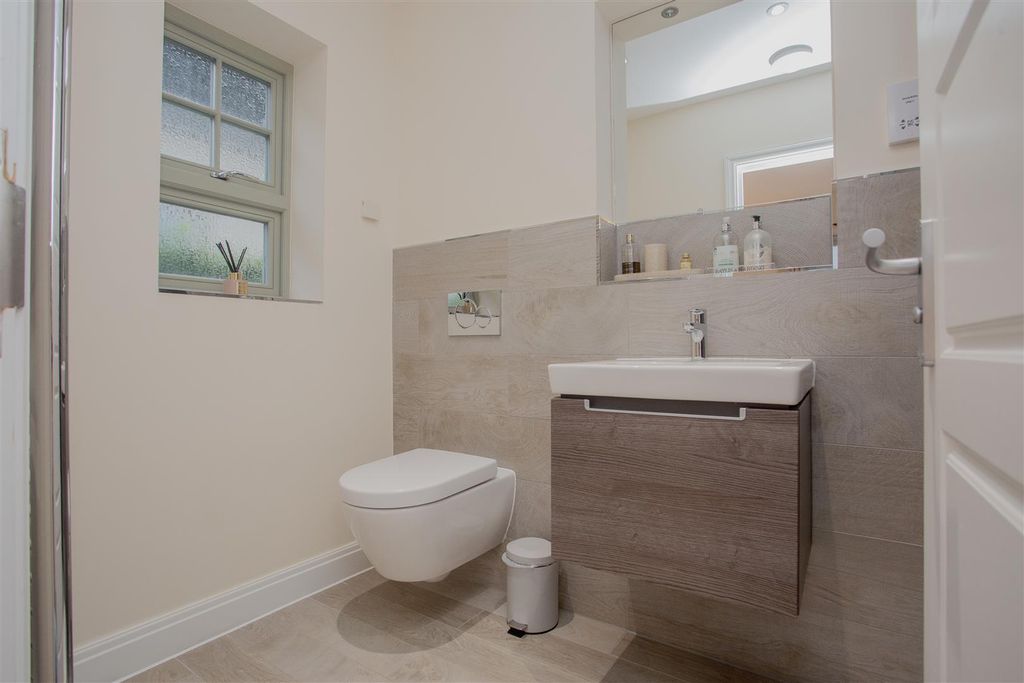 Additional image 26 of 5 bed detached house for saleVawser Crescent, Peterborough PE3