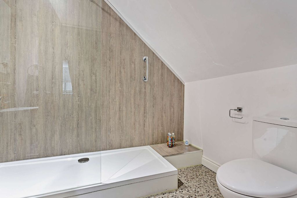 Additional image 8 of 9 bed detached house for saleVictoria Road, Cirencester, Gloucestershire GL7