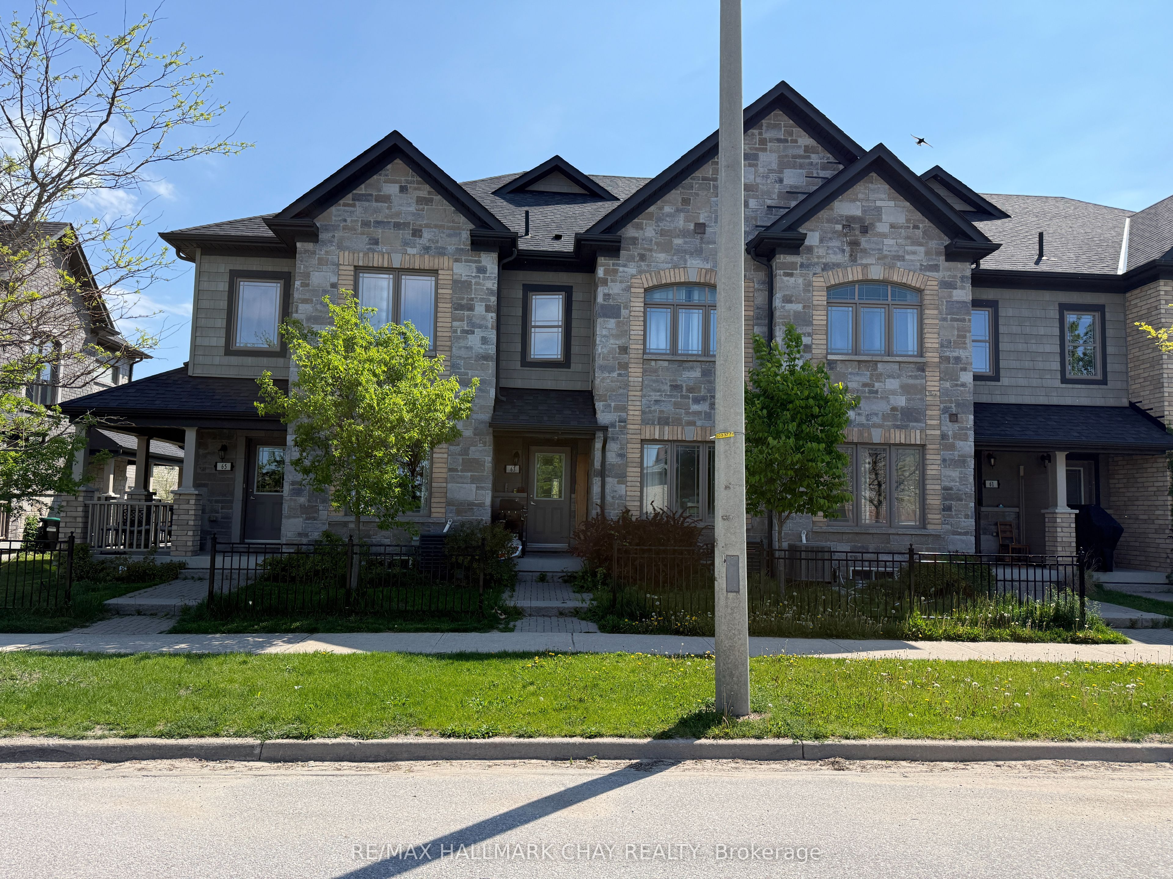 63 Batteaux Street, Barrie, ON, L4M 0K6