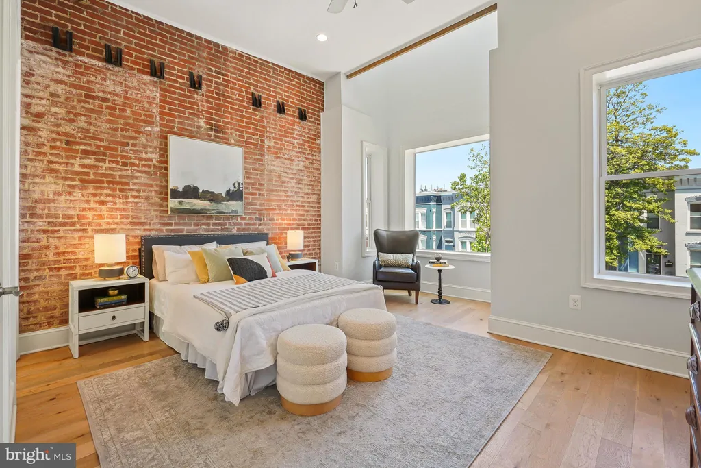 Additional image 22 of 822 11th Street NE, Washington, DC 20002