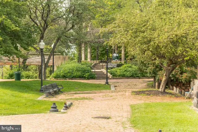 Additional image 77 of 2526 Baldwin Crescent NE, Washington, DC 20018