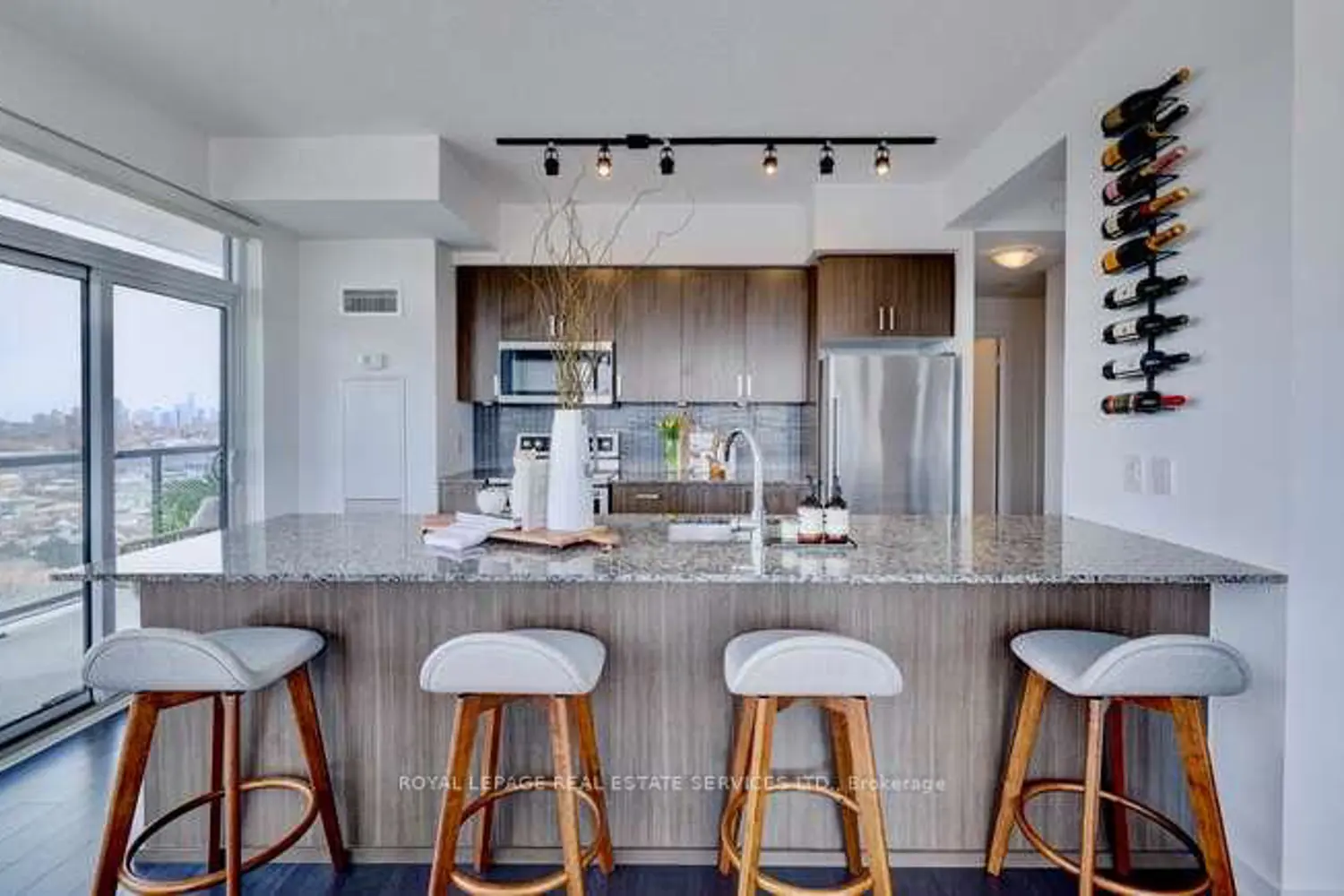 1603 Eglinton Avenue 1109 photo 4