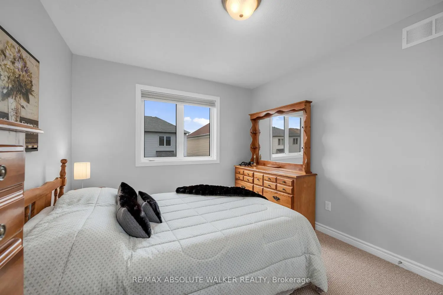 314 Oakcrest Way photo 5