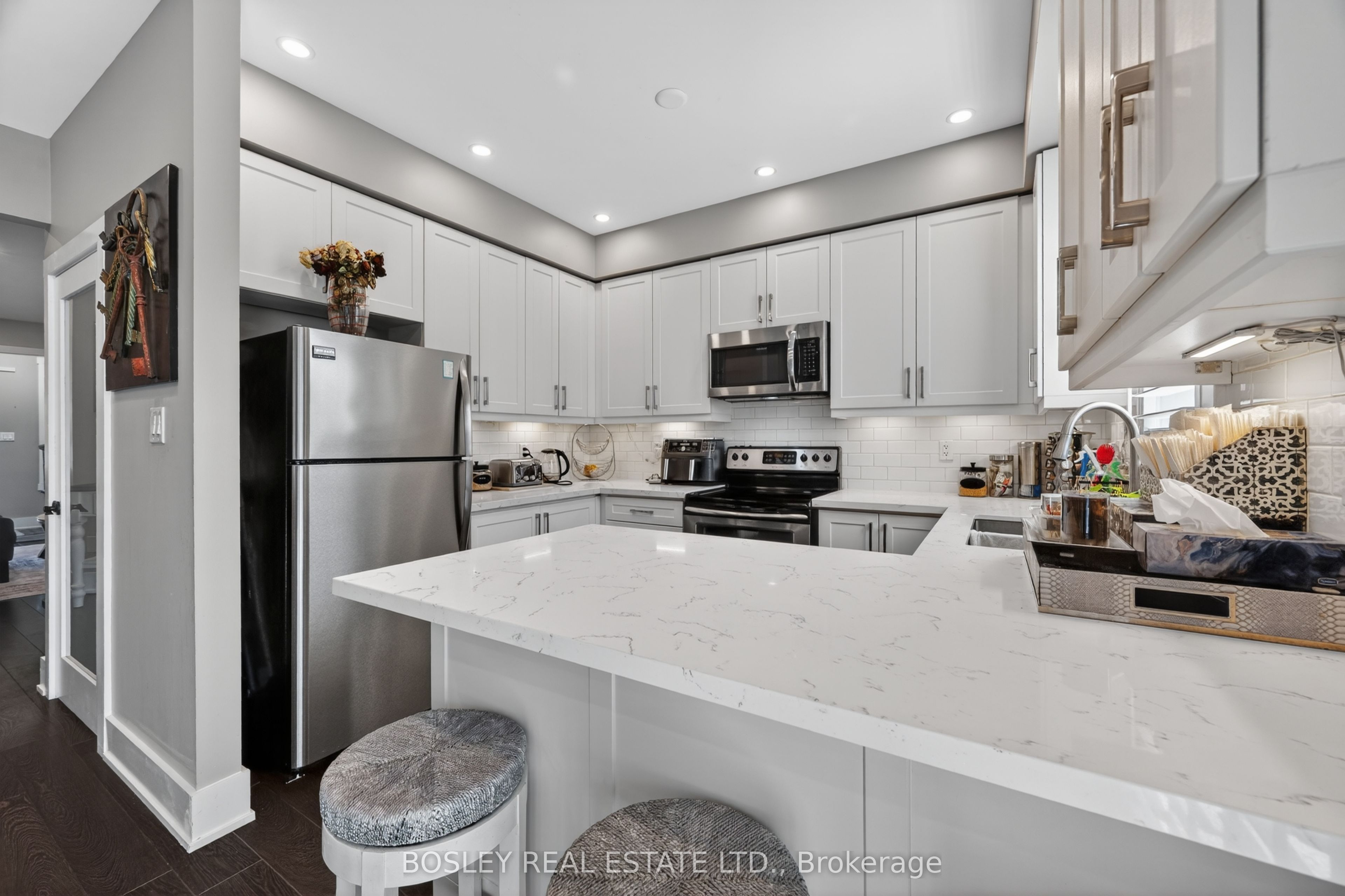 Additional image 6 of 2 Bettina Place, Whitby, ON, L1R 0E8