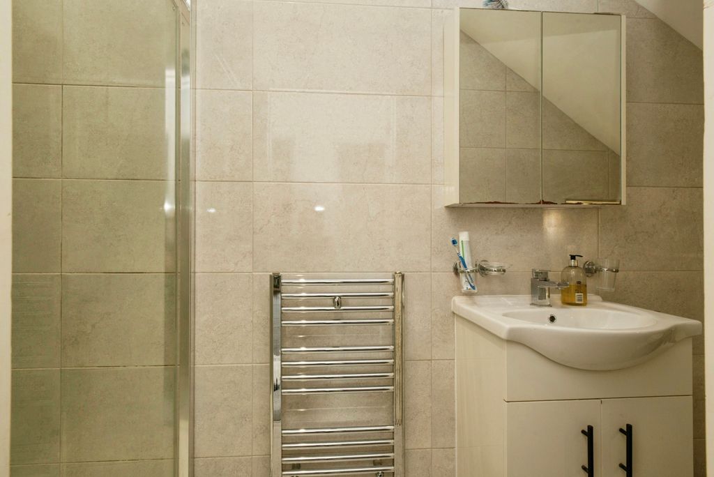 Additional image 8 of 3 bed flat for saleCaerau Road, Newport NP20