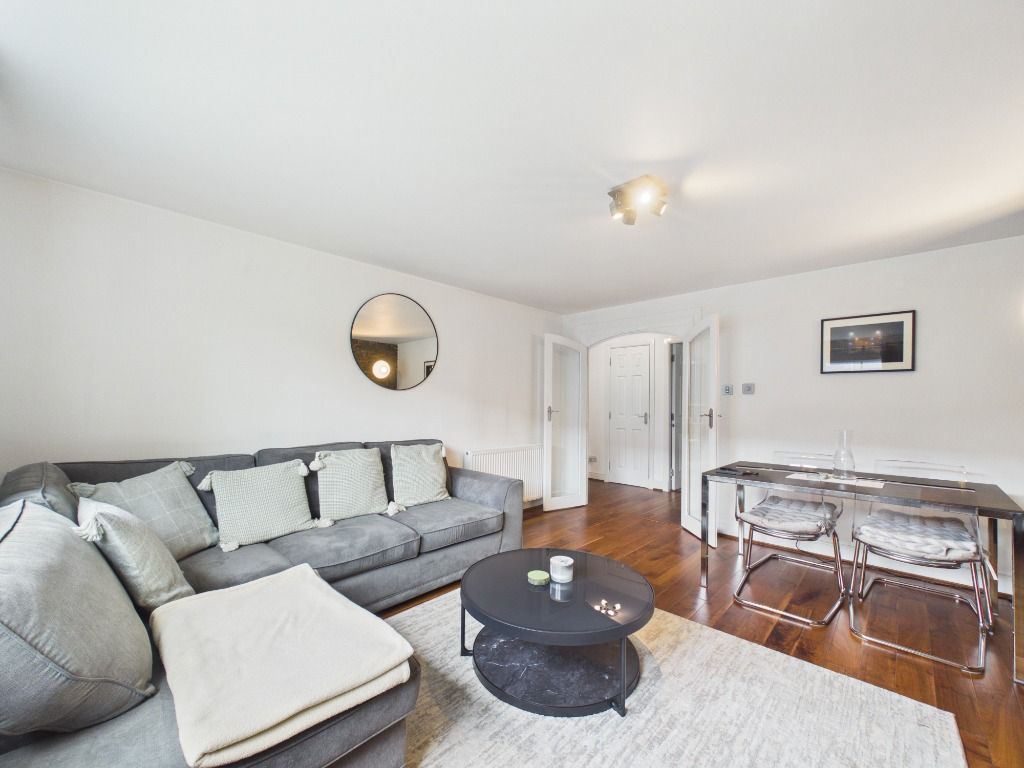 Additional image 4 of 2 bed flat for salePark Holme Court, Hamilton, South Lanarkshire ML3