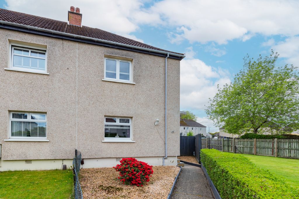 2 bed end terrace house for saleSecond Avenue, Uddingston G71