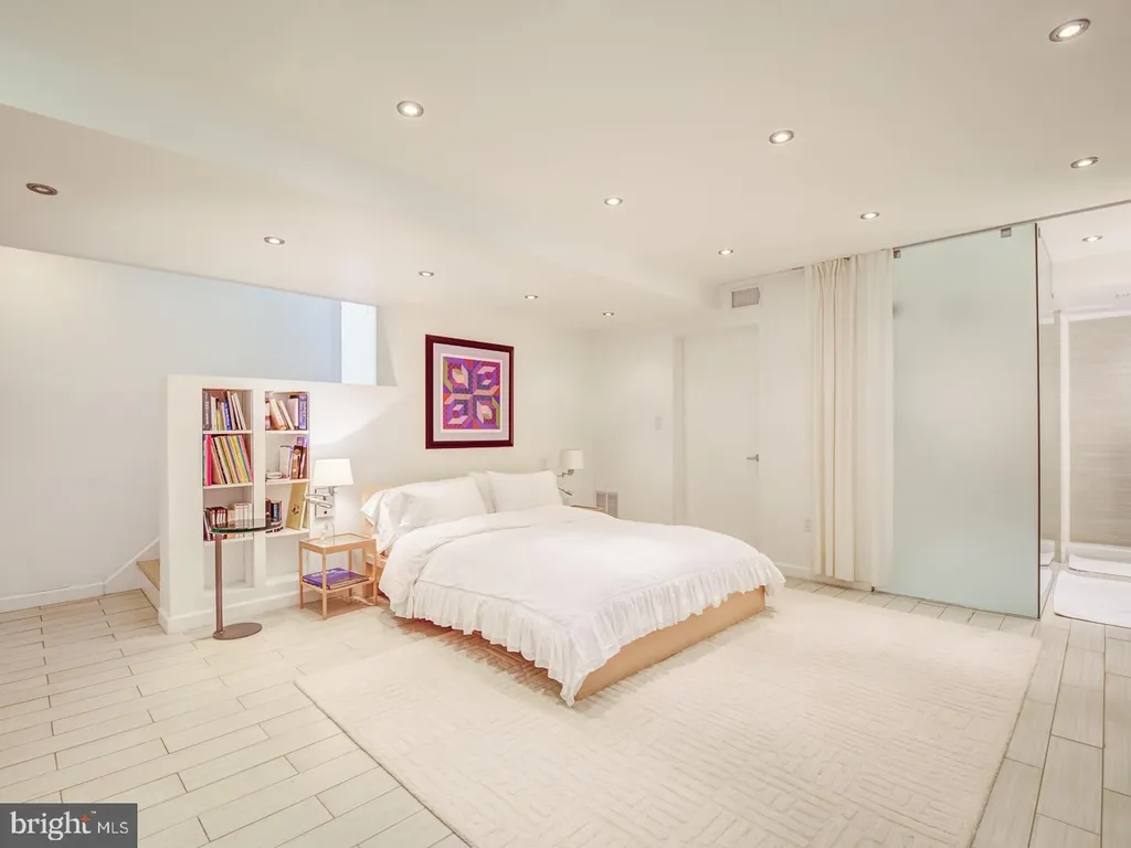 Additional image 11 of 3147 O Street NW, Washington, DC 20007