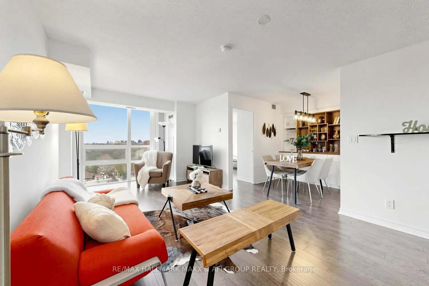 35 Hollywood Avenue 1122 photo 4