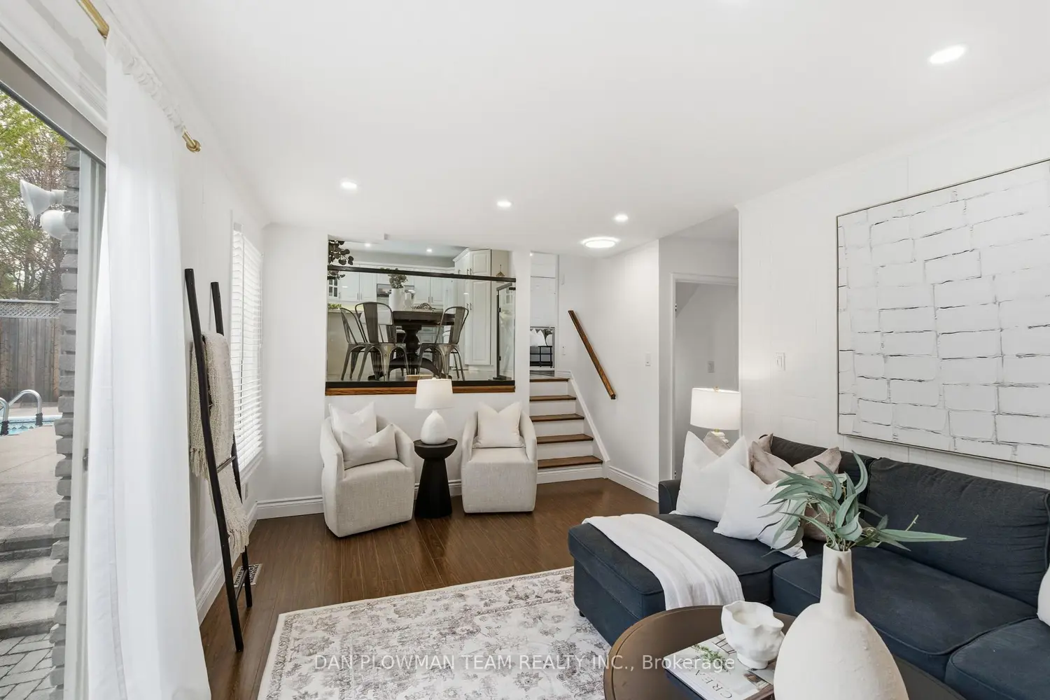 986 Central Park Boulevard photo 3