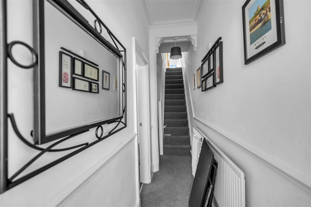Additional image 2 of 4 bed terraced house for saleWelholme Road, Grimsby DN32