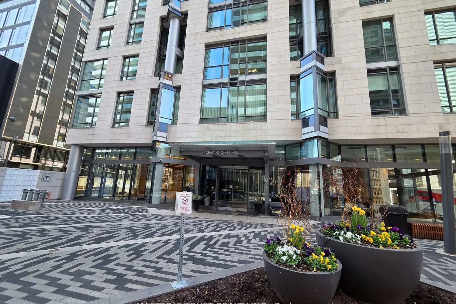 45 Charles Street 310 photo 3