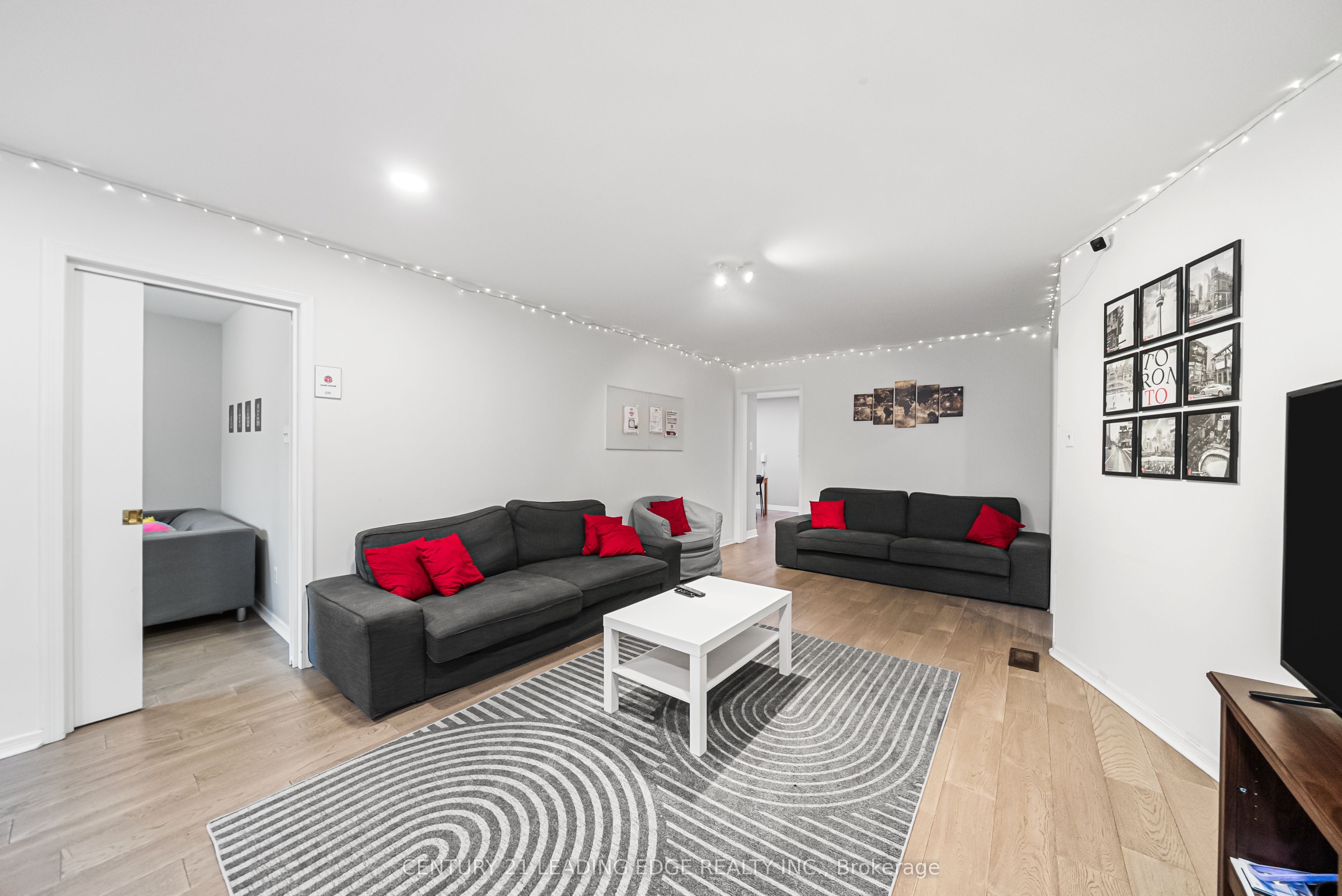 Additional image 5 of 527 Glengarry Avenue, Toronto, ON, M5M 1G2