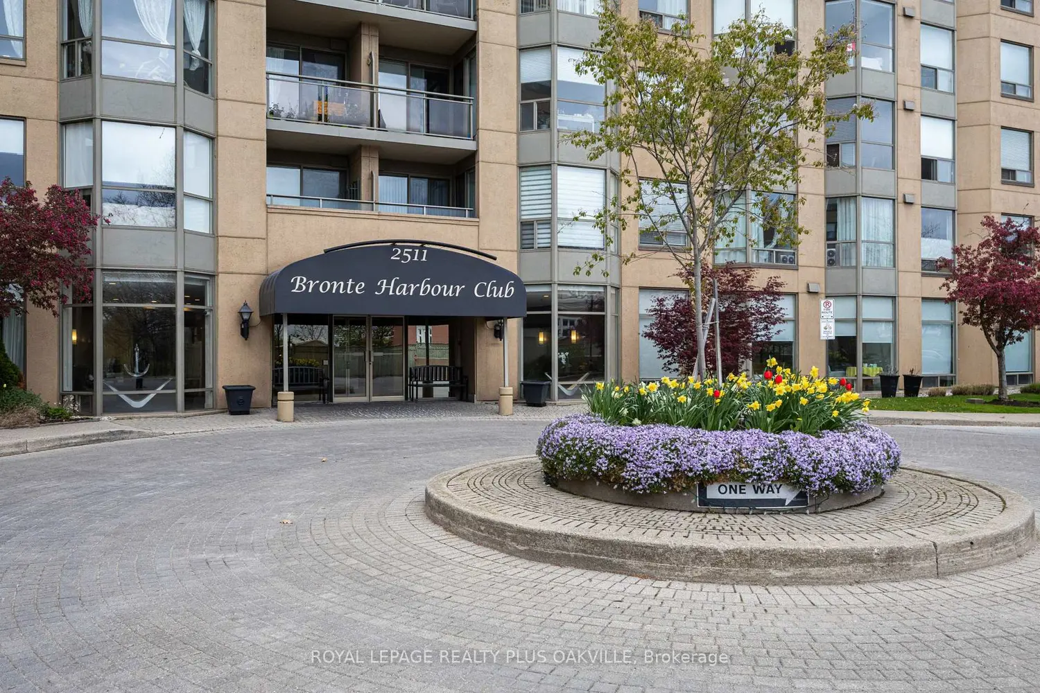 2511 Lakeshore Road 311