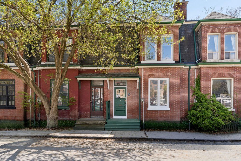 5 Mark Street, Toronto, ON, M5A 1Z3