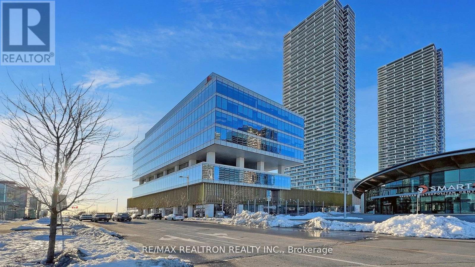 5005 - 1000 PORTAGE PARKWAY