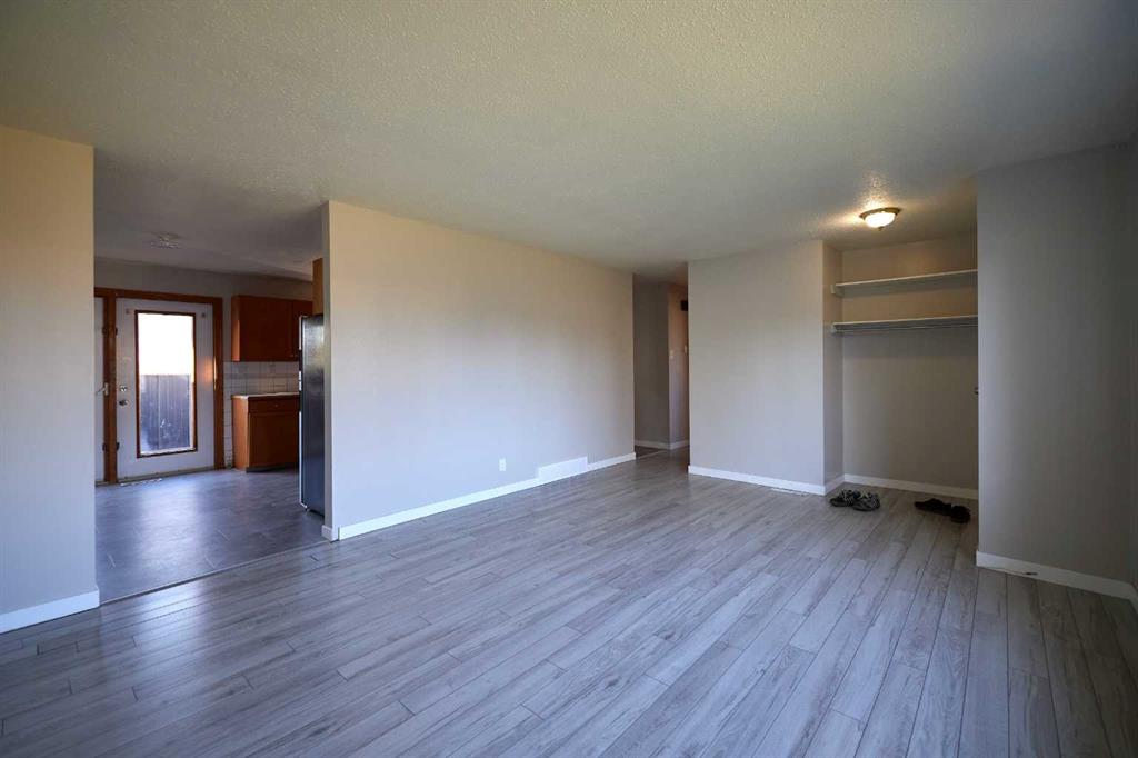 2501 13 Avenue N, Lethbridge, AB, T1H 4A4 photo 5