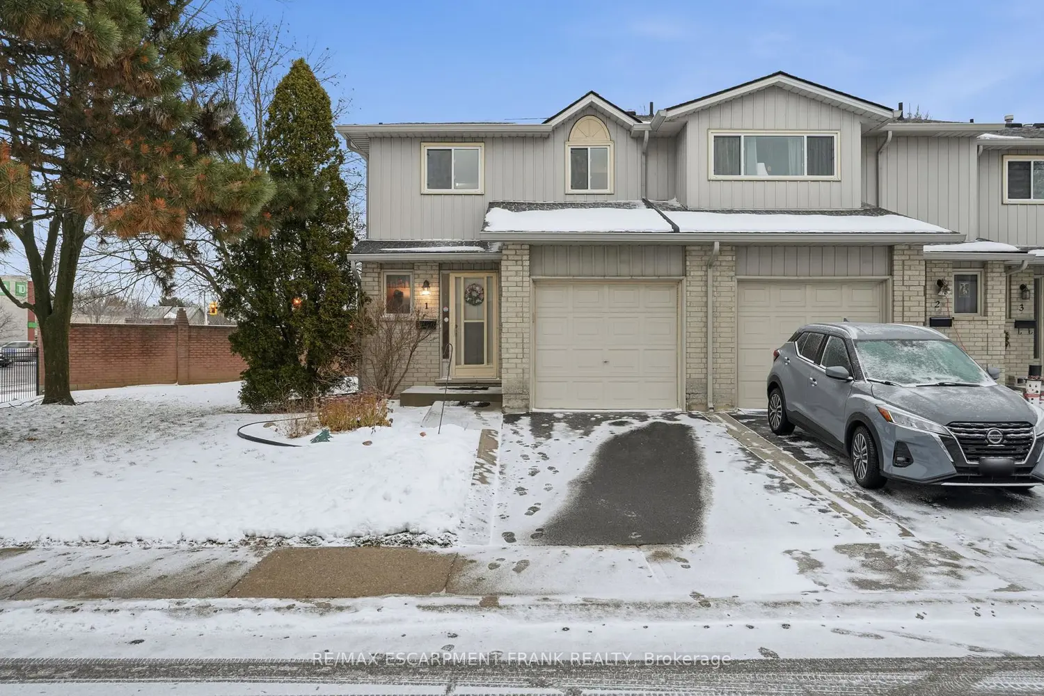 1675 Upper Gage Avenue 1