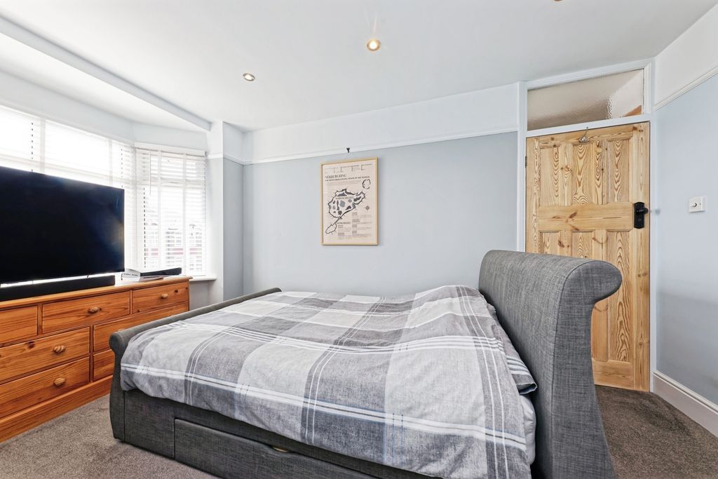 Additional image 15 of 3 bed semi-detached house for saleWarten Road, Ramsgate, Kent CT11