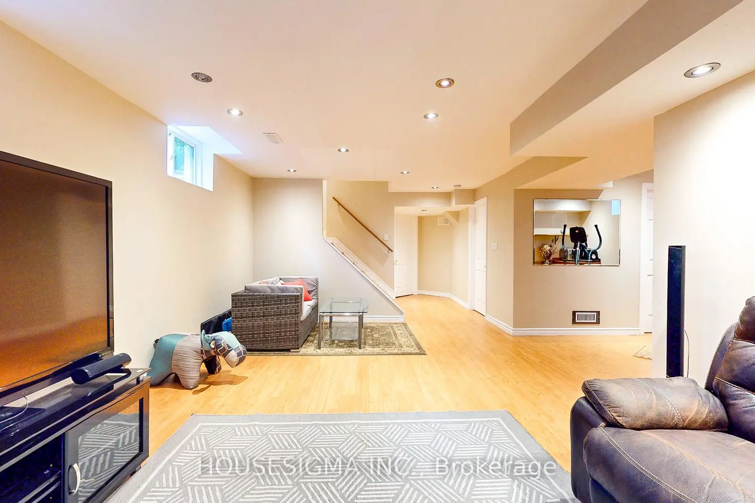 Additional image 8 of 22 Highlands Crescent