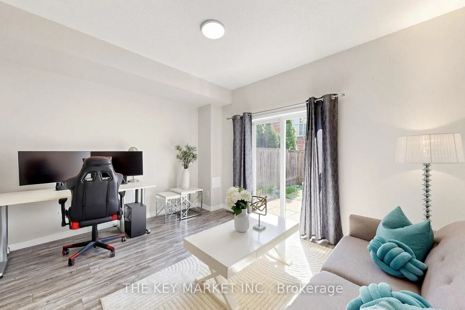 Additional image 18 of 435 English Rose Lane 14