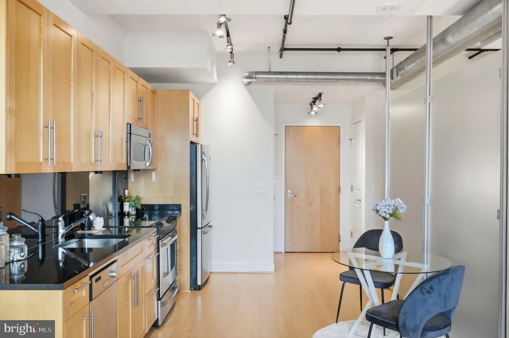 Additional image 11 of 2125 14th Street NW Unit 721, Washington, DC 20009