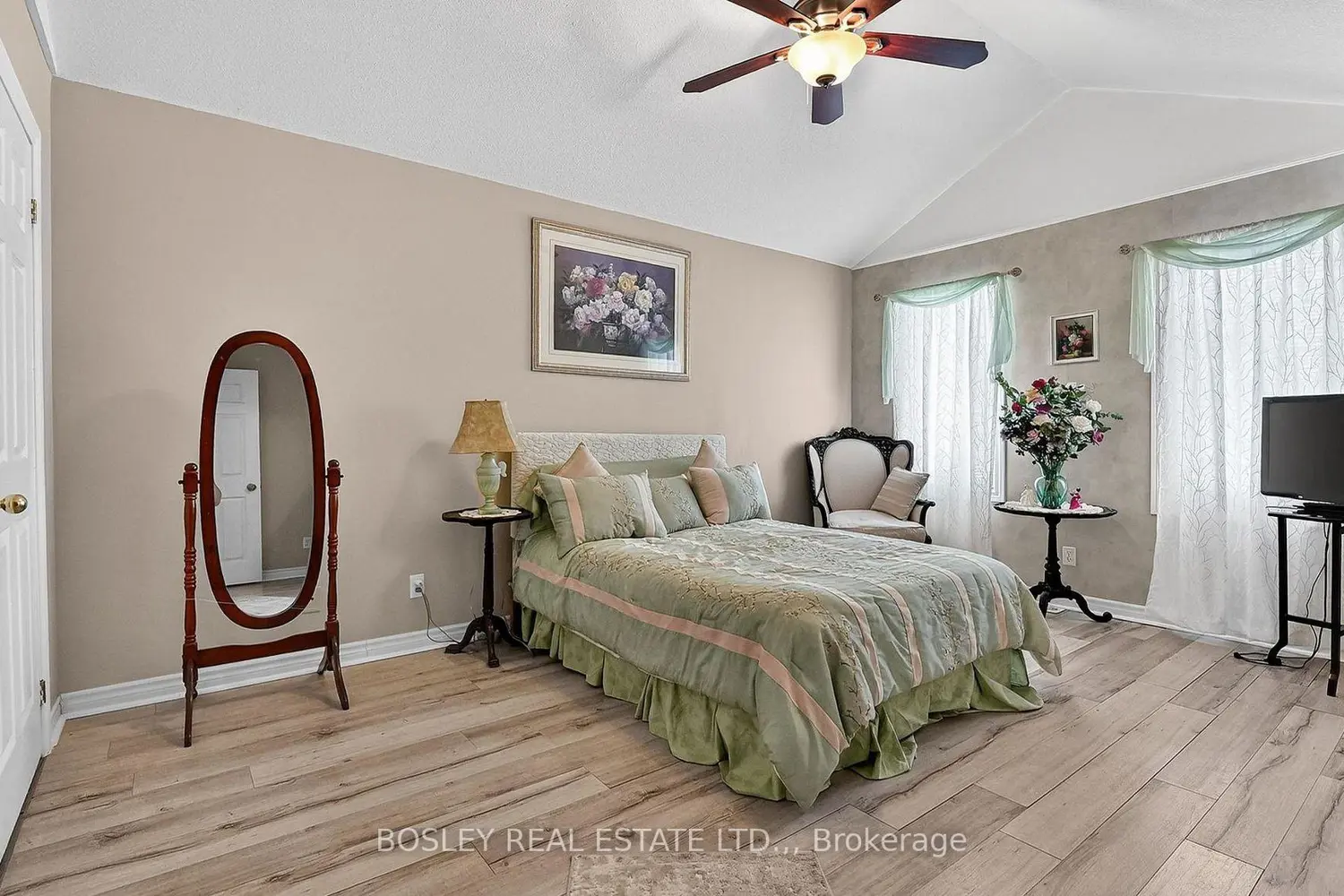 Additional image 12 of 6263 Valley Way 10
