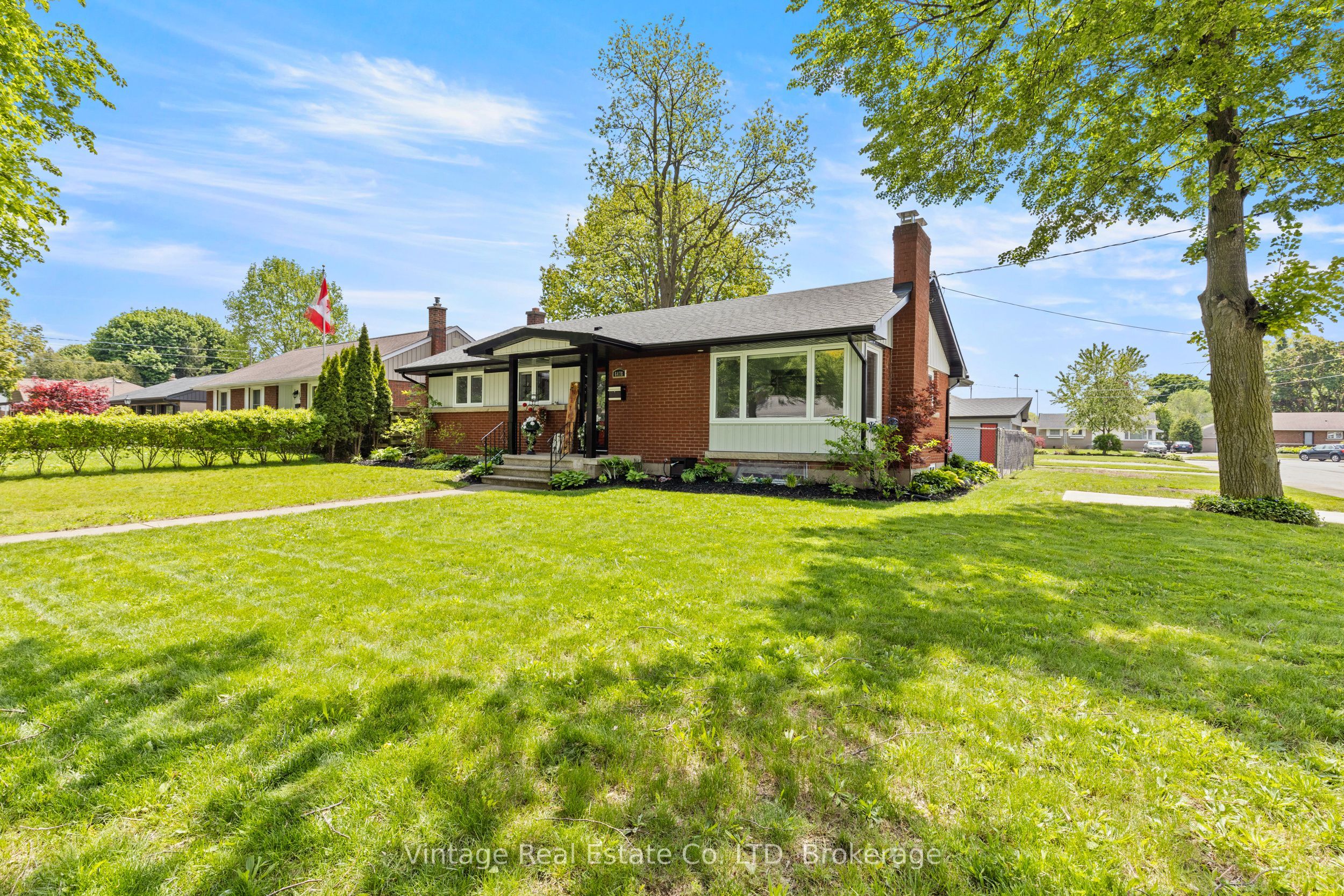 Additional image 2 of 6478 Russell Street, Niagara Falls, ON, L2J 1P5