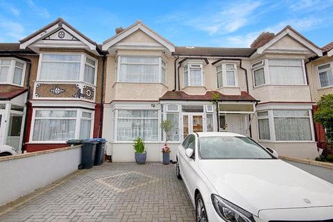 Collinwood Avenue, Enfield EN3