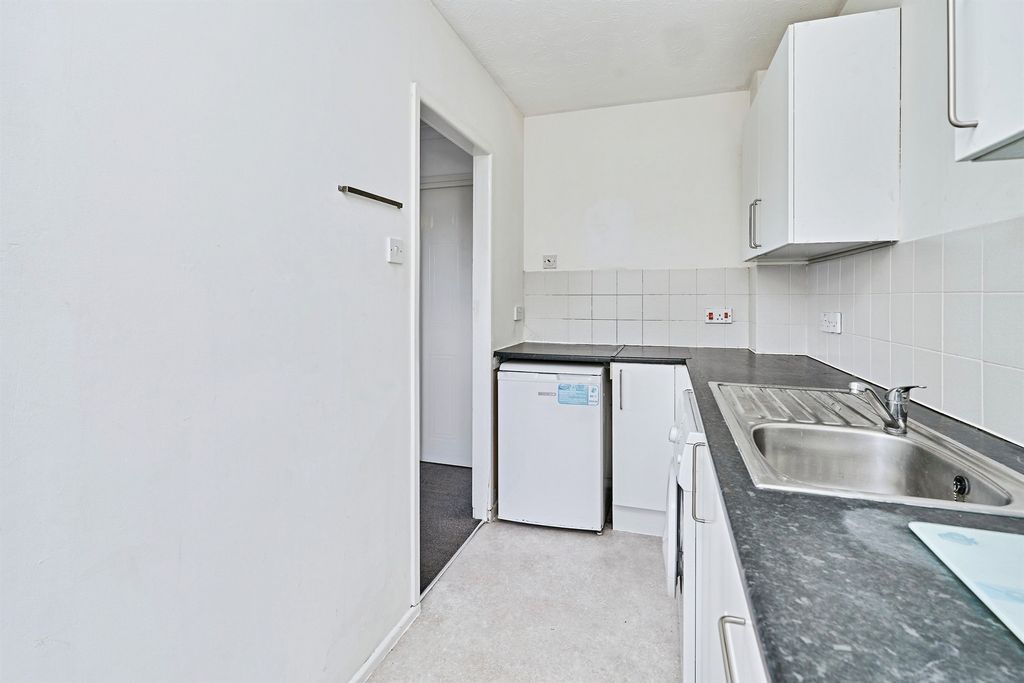 Additional image 8 of 1 bed flat for saleOld Port Close, Tipton DY4