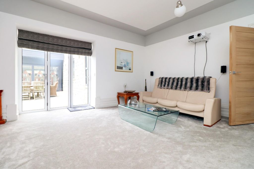 Additional image 5 of 5 bed semi-detached house for salePlymouth Road, Penarth CF64