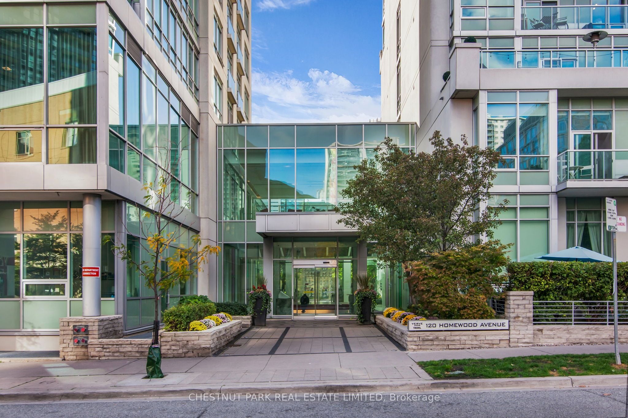 617-120 Homewood Avenue, Toronto, ON, M4Y 2J3