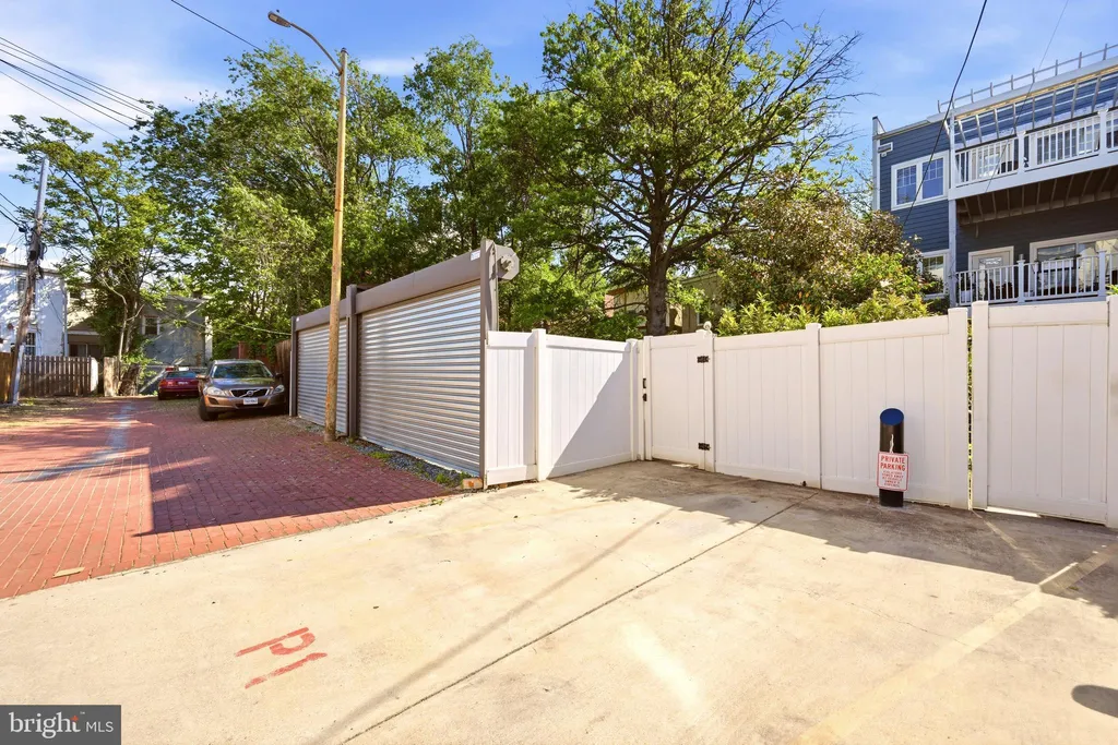 630 14th Street NE Unit 5, Washington, DC 20002