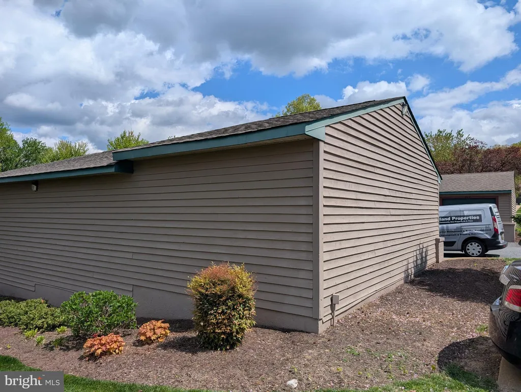 445 Park Court Unit G445, Wilmington, DE 19802