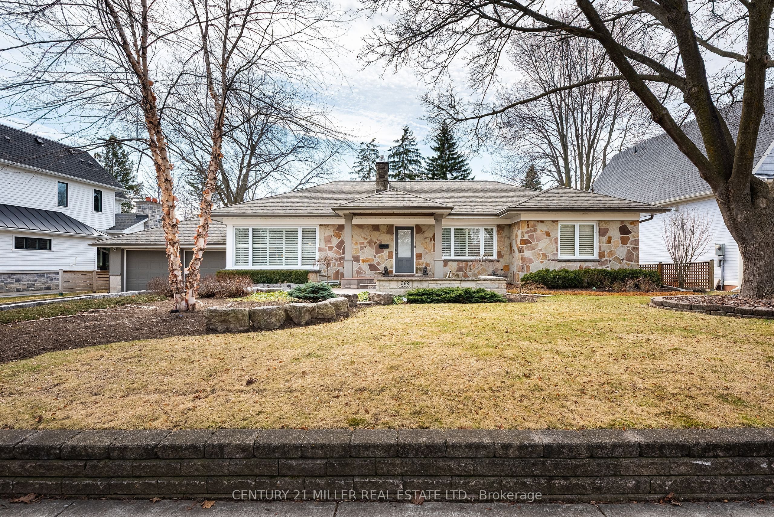 Additional image 2 of 262 Oakwood Crescent, Oakville, ON, L6K 3M8