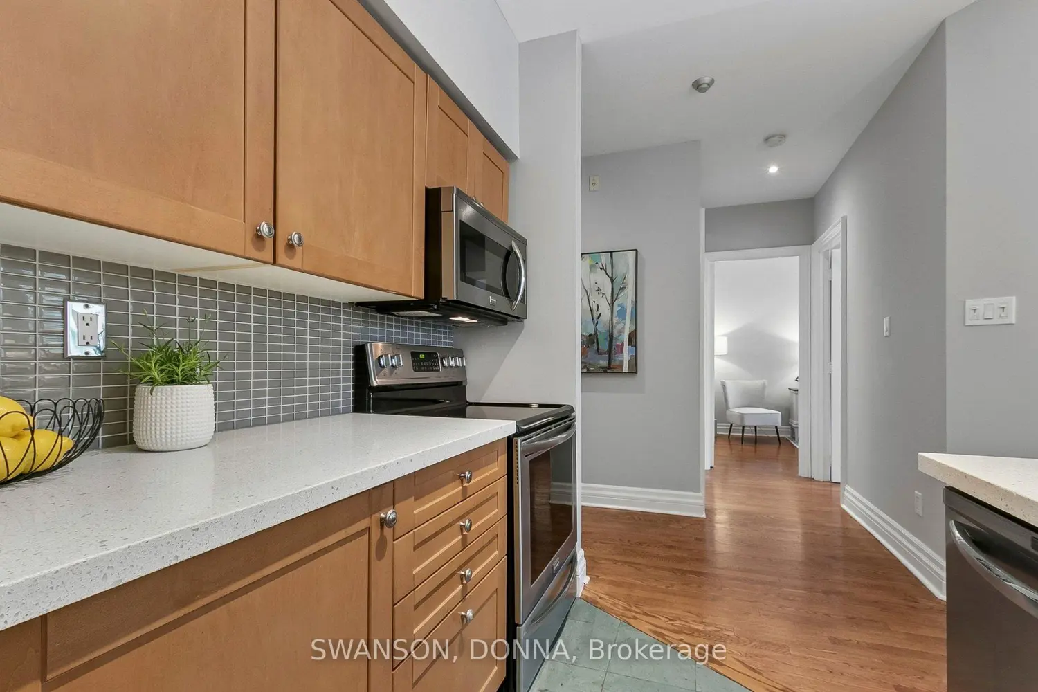 111 Merton Street 303 photo 3