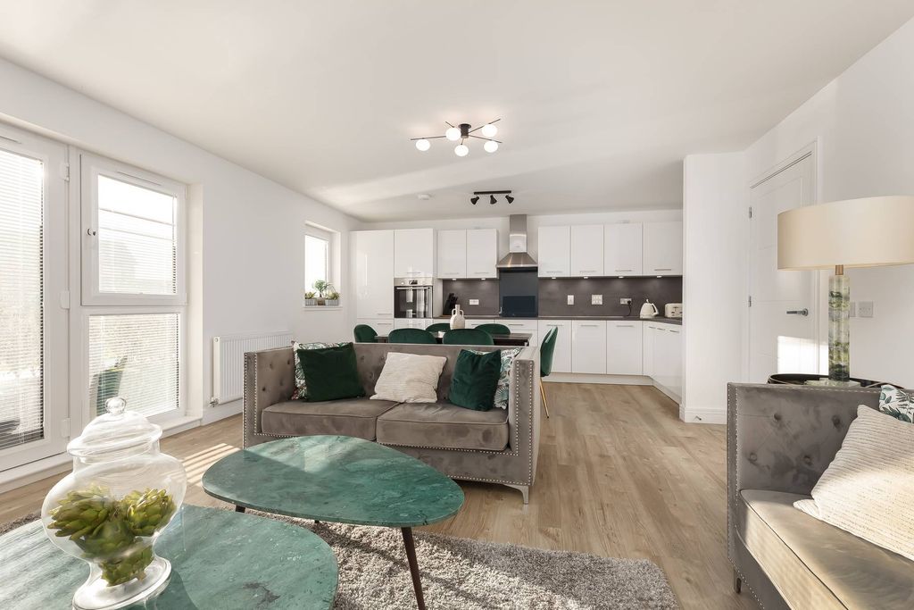 Additional image 5 of 3 bed flat for sale40/1, Meadowsweet Drive, Cammo, Edinburgh EH4