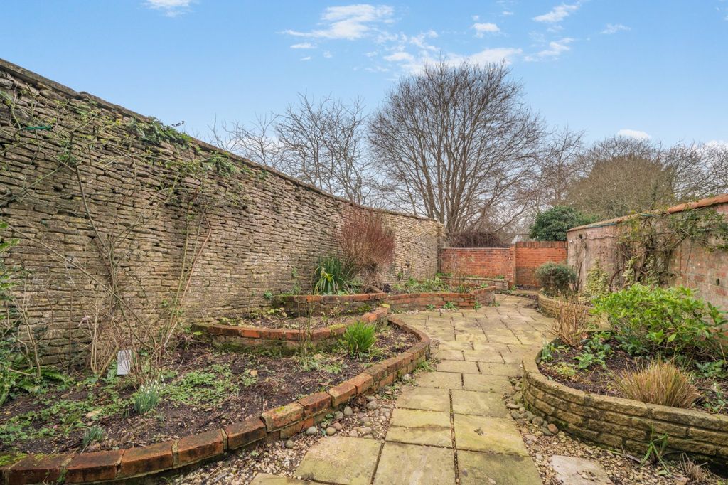 Additional image 2 of 3 bed terraced house for saleCecily Hill, Cirencester, Gloucestershire GL7