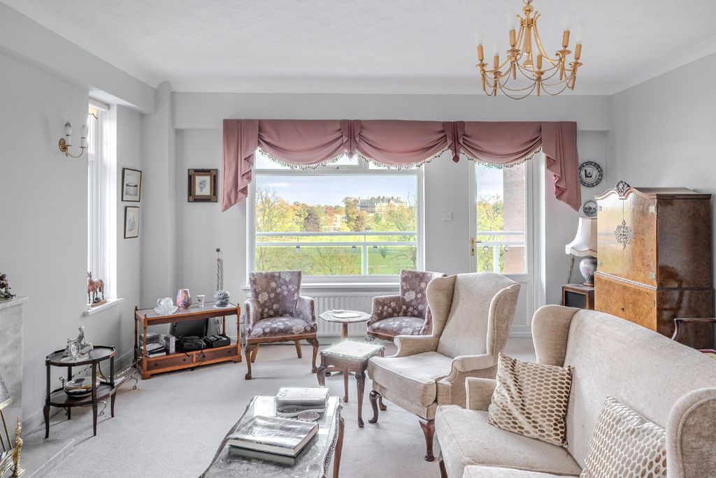 Additional image 2 of 3 bed flat for saleBeech Grove, Harrogate, North Yorkshire HG2