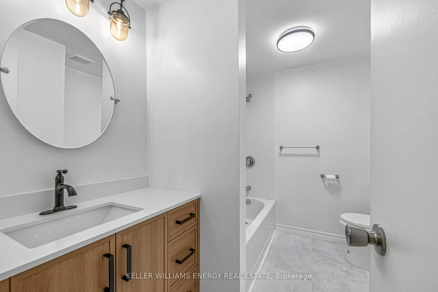Additional image 12 of 251 Kinmount Crescent