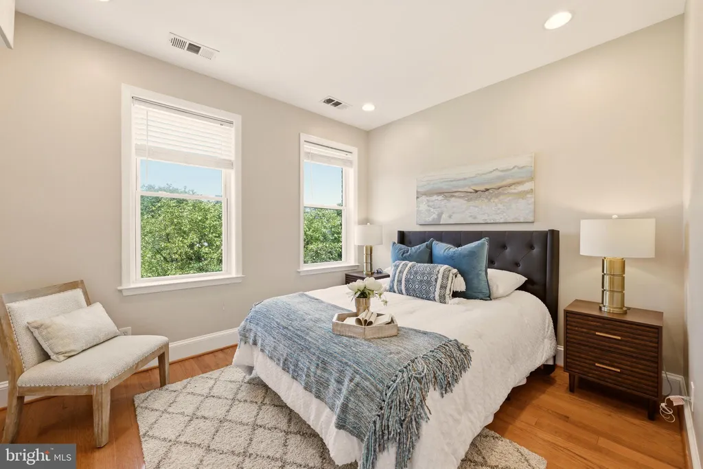 Additional image 16 of 1425 C Street NE, Washington, DC 20002