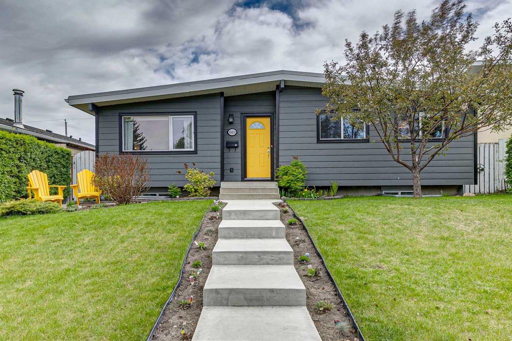 Additional image 3 of 10651 Shillington Crescent SW, Calgary, AB, T2W 0N8