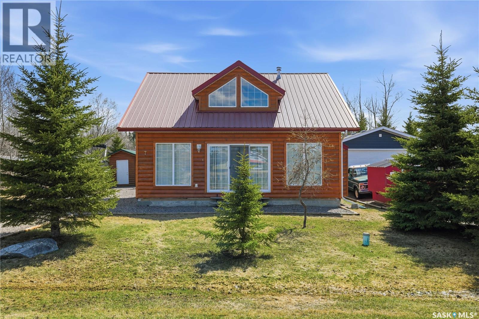 7 Pine DRIVE